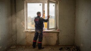 Когда лучше менять окна в Ярославле: сезонный гид по нашему климату