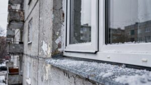 Остекление балкона в хрущёвке в Ярославле: что учесть перед заказом